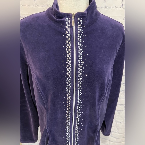 Chico's Zenergy Velour Embellished Jacket Zip front Collared Size 2/M - Picture 4 of 10